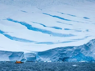 hp-antarctica-highlights-icy-spectacle