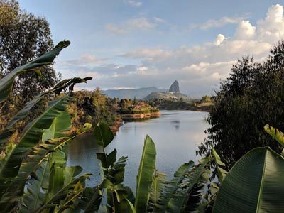 medellin-digital-nomad-guatape-trip