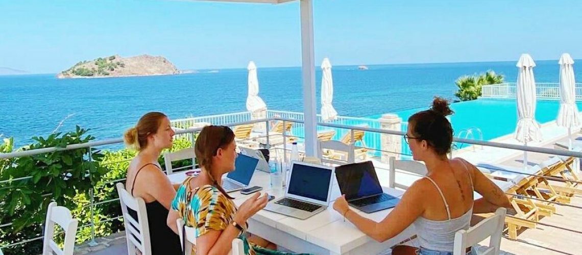 remote-work-travel-community-in-greece