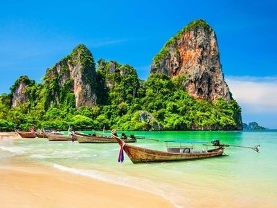 rsz_traditional-boat-beach-thailand-min